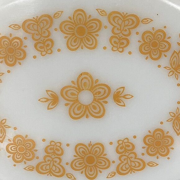 Pyrex Butterfly Gold Oval #943 Replacement Milk Glass Lid Only - Picture 3 of 11